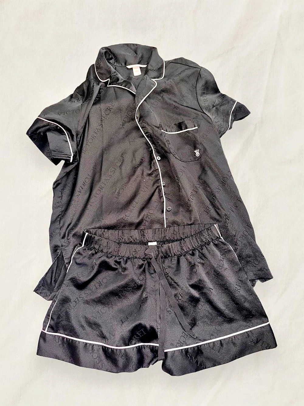 Victoria'Small Secret Signature Satin Short Pajama Set Black Small